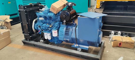Conjunto de generadores diesel refrigerados con agua de 50 kW con certificación ISO9001 y interruptor automático