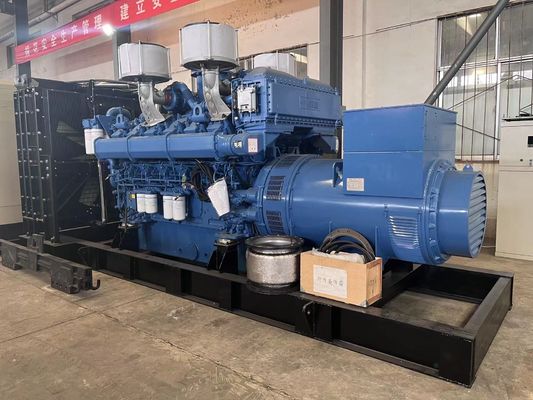 Conjunto de generadores diesel de 1500 kW en espera con sistema de enfriamiento cerrado y atenuación del sonido