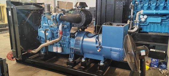 Control de inicio automático 400KVA Guangxi Yuchai Generador diesel 320KW para respaldo de emergencia