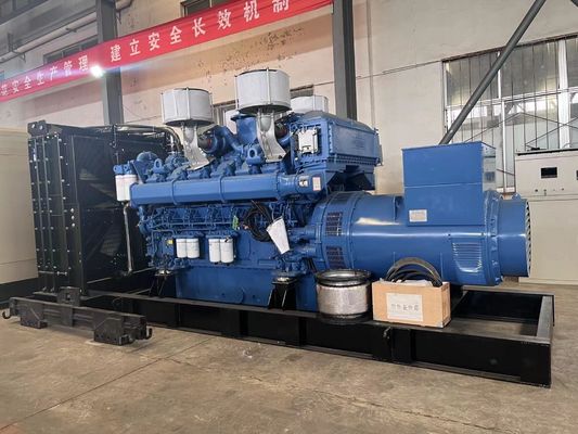 1875KVA Guangxi Yuchai Generador Diesel Conjunto de 1500KW Poder fuerte Sistema de arranque automático