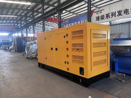 Sistema de refrigeración por agua 300KW Yuchai generador diesel para la caja silenciosa de energía de respaldo